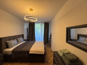 2 bedrooms, WiFi, bed sheets