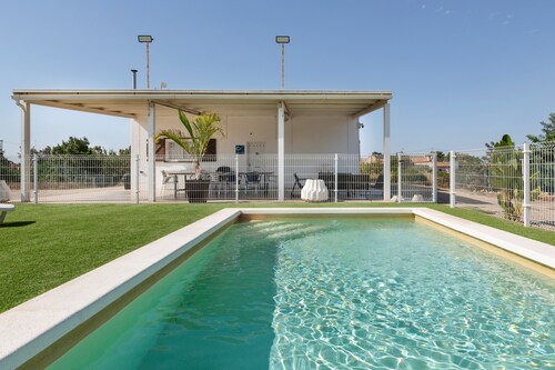 Rural House 'Arizona' with Mountain Views, Wi-Fi, and Air Conditioning