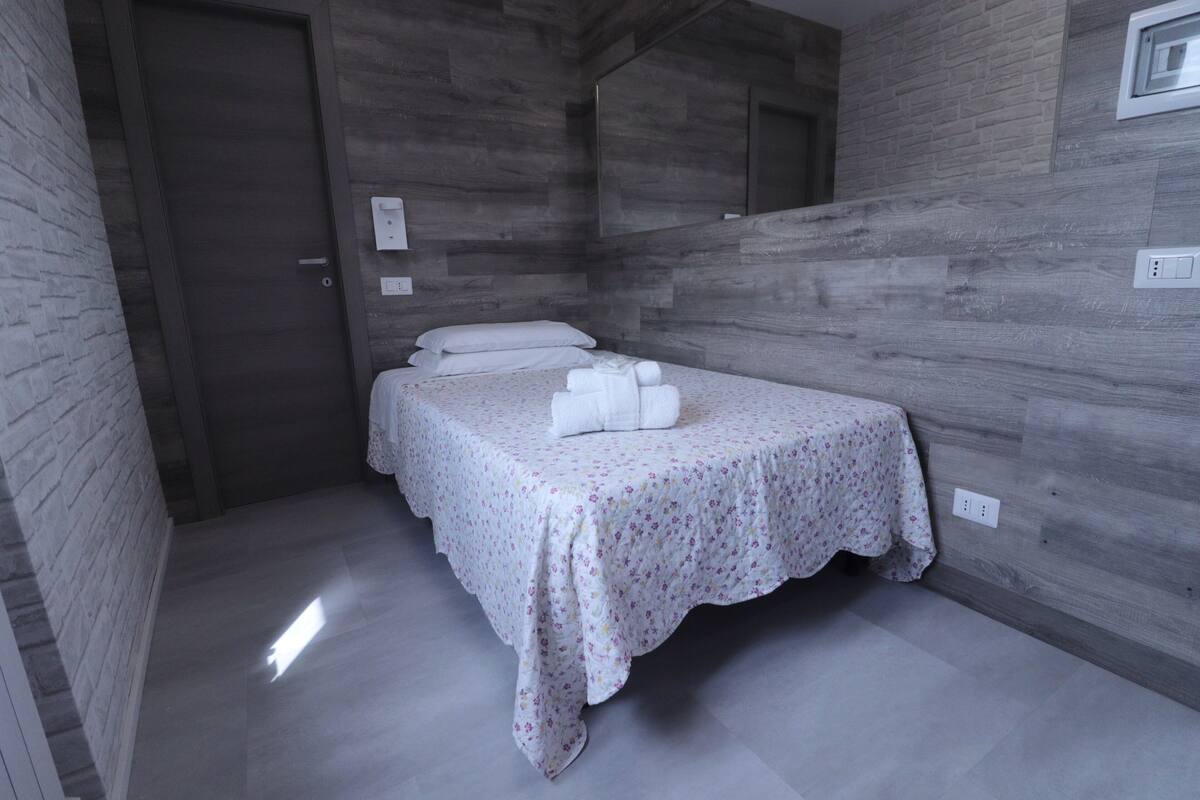 Single Room, Non Smoking | Desk, laptop workspace, free WiFi