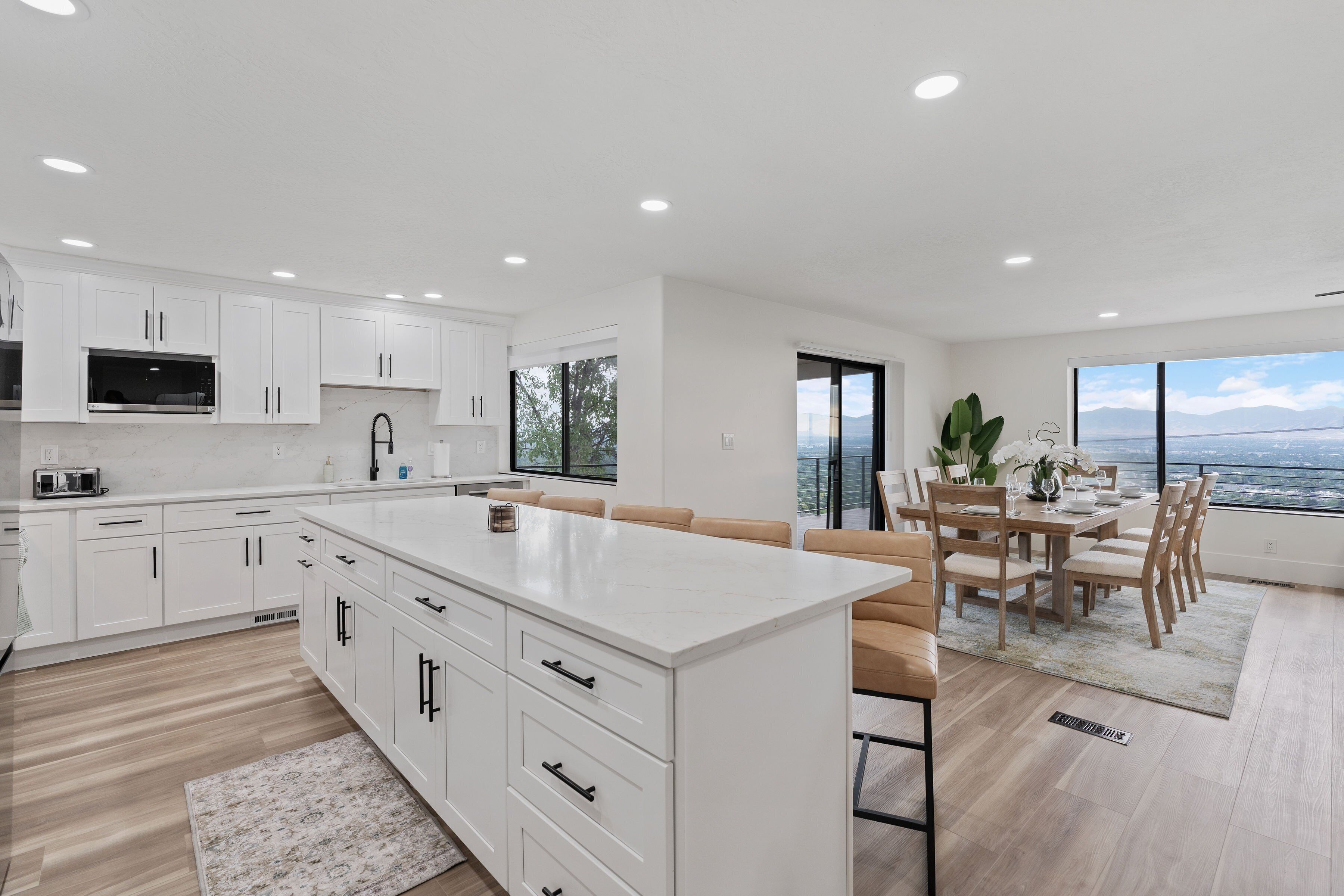 冰箱、微波炉、烤箱、洗碗机