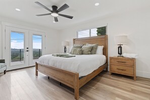 7 bedrooms, travel cot, WiFi, bed sheets - NEW! All-New Luxe Stay Views, Sauna & Hot Tub (Salt Lake City)