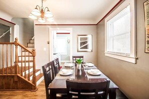 تناول الطعام