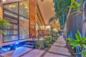 Nicht klassifiziertes Bild, 2 von 40, Schaltfläche