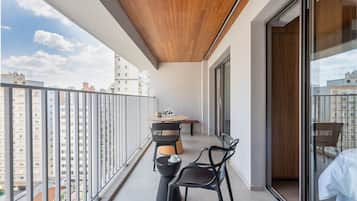 Premium Studio | Outdoor dining