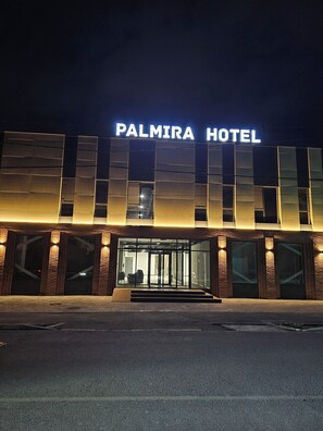 Front of property - Palmira Hotel Bishkek (Bishkek)