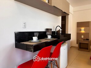 Basic Studio | Private kitchen | Cookware/dishes/utensils