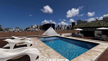 Hồ bơi trong nhà