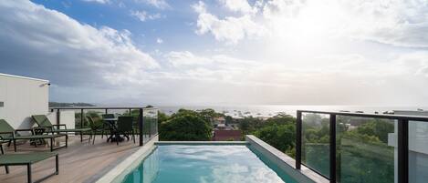 Basic Apartment | Pool