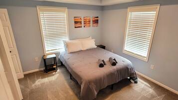 2 bedrooms, WiFi, bed sheets