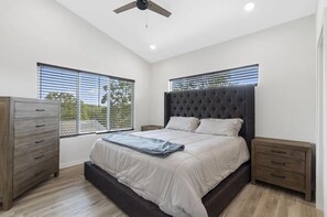 2 Schlafzimmer, Bügeleisen/Bügelbrett, Reisekinderbett, kostenloses WLAN