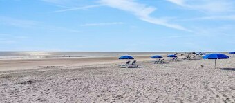 Quiet Coastal Home w/ Patio Near Beaches