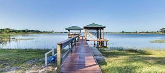 3 Bedroom Lakefront Retreat Near Downtown Tavares