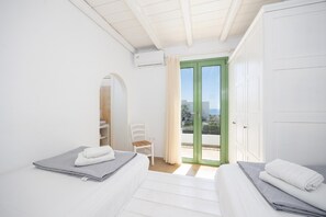 2 bedrooms, iron/ironing board, WiFi, bed sheets - Villa Loka - Two Bedroom Villa, Sleeps 4 (Gennadi)