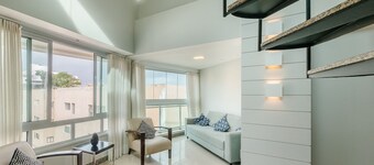 Apt With Jacuzzi and Sea View in Rio Vermelho Enc0307