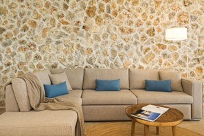 TV - Villa Pollux - Two Bedroom Villa, Sleeps 6 (Gennadi)