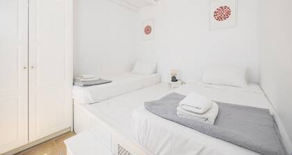 Villa Mytikas - Two Bedroom Villa, Sleeps 4