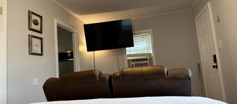 Lafayette Apartment-Free parking, kitchen, and WiFi