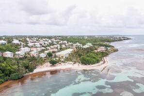 Beach - La Désirade, Air-conditioned bedroom in a private estate with beach access & pool (Saint François)