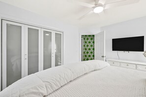 3 bedrooms, WiFi, bed sheets - Vacay Bliss Summary: (Carolina Beach)