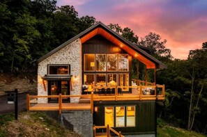 Exterior - Luxury Smokies Cabin | Pool Theater Hot Tub View (Sevierville)