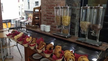 Daily buffet breakfast for a fee