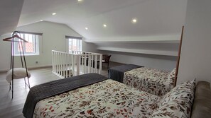 3 室のベッドルーム、アイロン / アイロン台、WiFi、ベッドシーツ