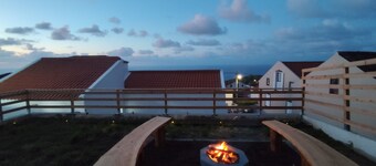 Centenary house with spacious areas located in the green heart of São Miguel!