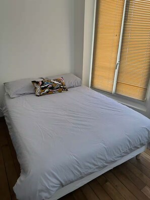 2 chambres, fer et planche à repasser, Wi-Fi, draps fournis