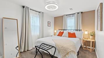 2 soverom, strykejern/-brett, wi-fi og sengetøy