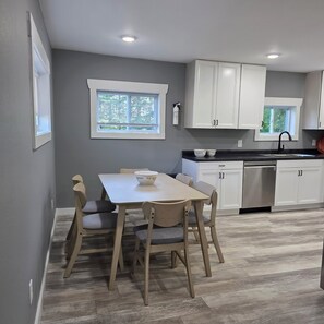 Dining - 4-bedroom, 2 full bath home centrally located in beautiful Benzie County (Beulah)