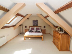 3 bedrooms, individually decorated, individually furnished, free WiFi