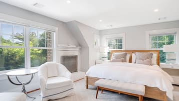 4 habitaciones, tabla de planchar con plancha, internet y ropa de cama