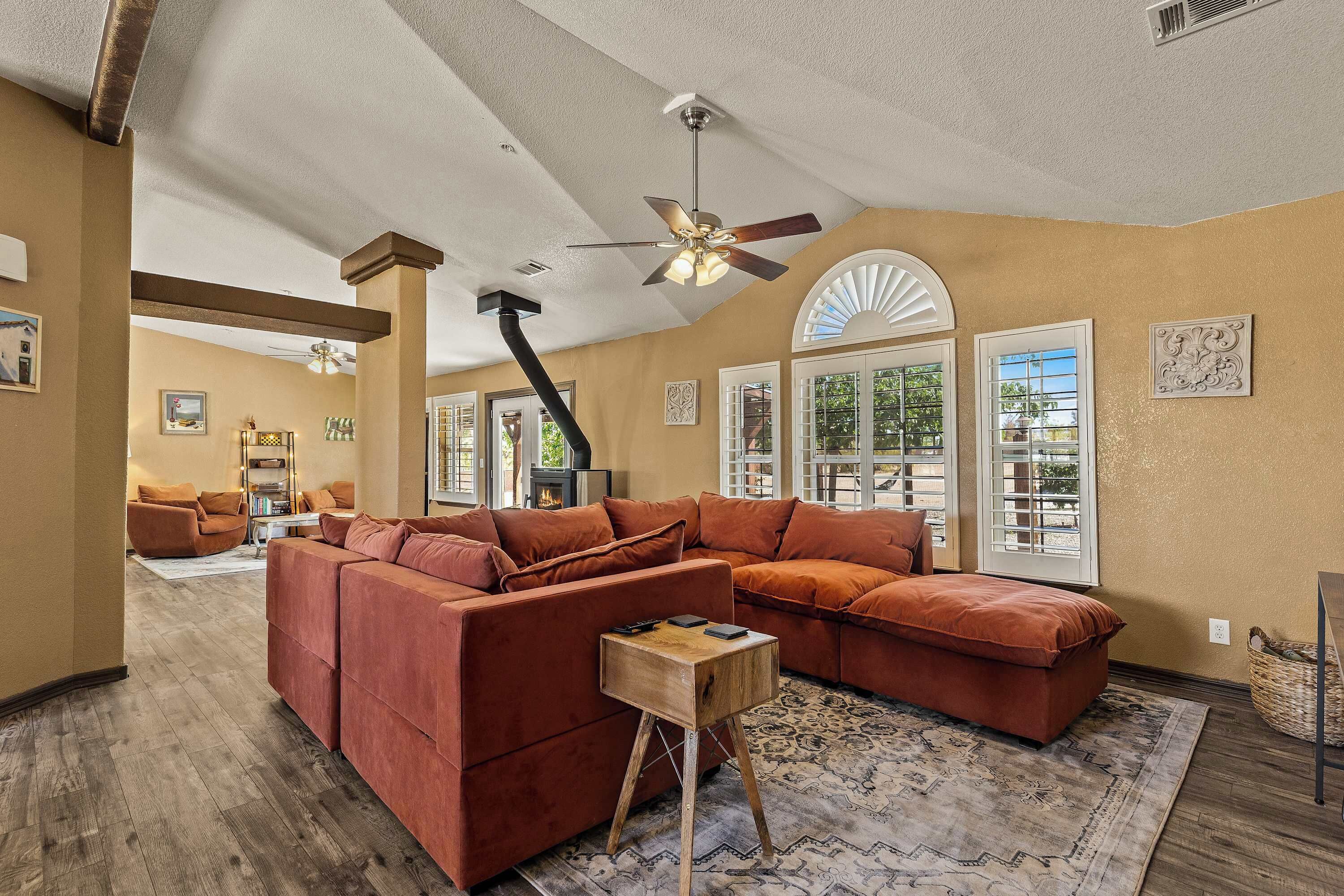 TV, fireplace, offices