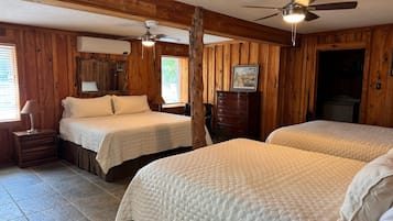 10 bedrooms, WiFi, bed sheets