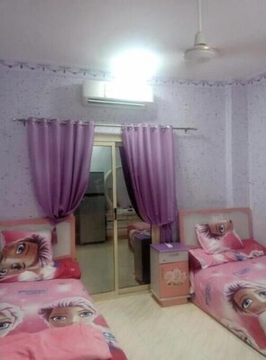 1 bedroom, WiFi, bed sheets