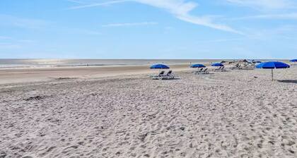 Modern In-Law Suite Near Jax Beaches & Mayo