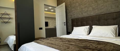 熨斗/熨衣板、WiFi、床单