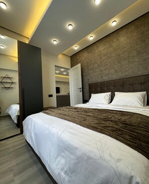 1 bedroom, iron/ironing board, WiFi, bed sheets