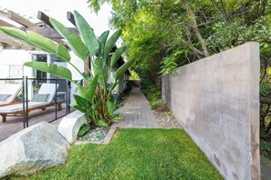 Terrace/patio - Gated Home With Pool & Hot Tub (Vista)