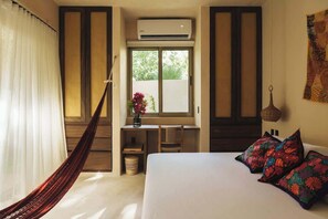 4 bedrooms, iron/ironing board, WiFi, bed sheets - Luxury Jungle Retreat, Sleeps 10, Rooftop Pool (Tulum)