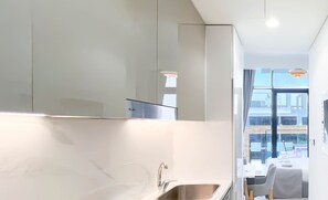 Kühlschrank, Mikrowelle, Toaster