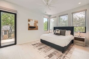 3 bedrooms, iron/ironing board, travel crib, WiFi