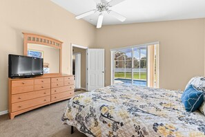 4 bedrooms, iron/ironing board, WiFi, bed sheets