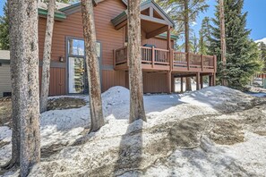 Exterior - 3BD for 10 w/Hot Tub & Mtn Views, Walk to Slopes! (Breckenridge)