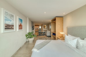 Executive Studio | Pillowtop beds, individually decorated, individually furnished