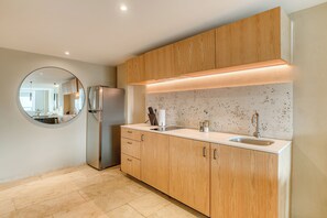 Apartment, 2 Bedrooms | Private kitchen | Fridge, microwave, stovetop, cookware/dishes/utensils