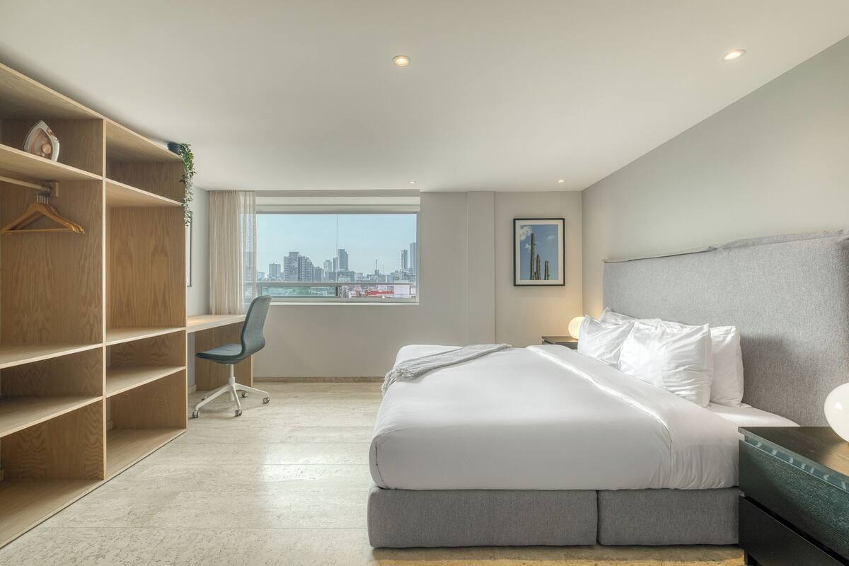 Classic Studio | Pillowtop beds, individually decorated, individually furnished