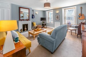 TV - 2 Bed in Ilfracombe (oc-f31994) (Ilfracombe)