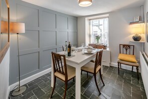 Dining - 2 Bed in Ilfracombe (oc-f31994) (Ilfracombe)