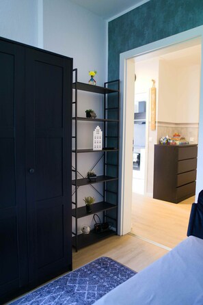 2 slaapkamers, een strijkplank/strijkijzer, wifi, beddengoed